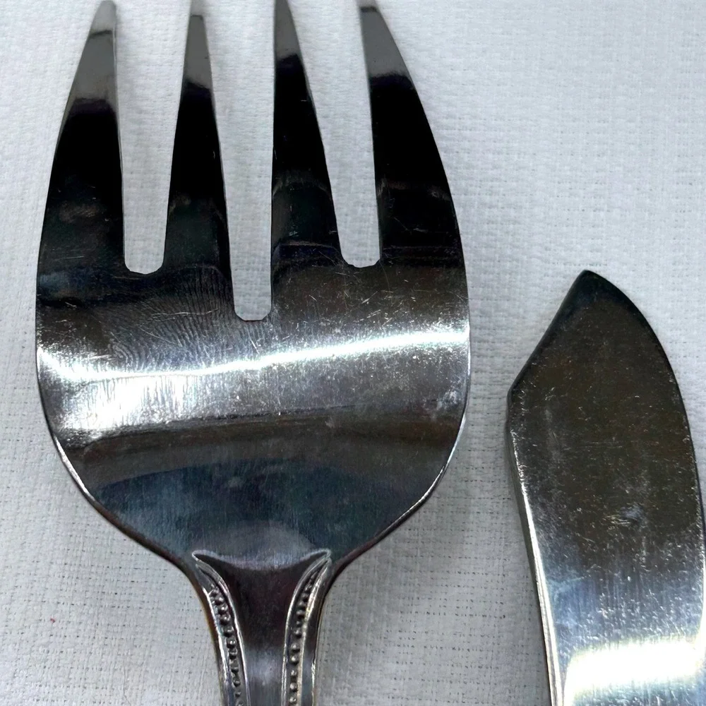 International Silver Royal Bead Gold 4 pc Serving Set Stainless 18/8 Spoons Fork